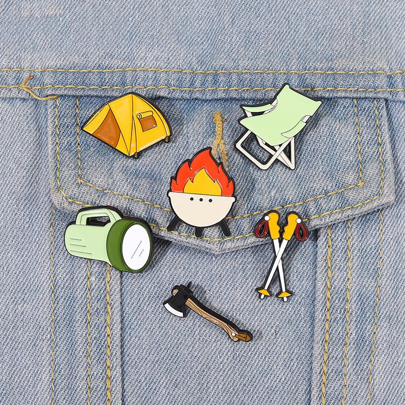 Go Camping – épingles en émail - Trekking Poles avis et prix